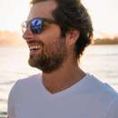 Handsome, tall and tanned guy wants to meet shy woman in Tasmania